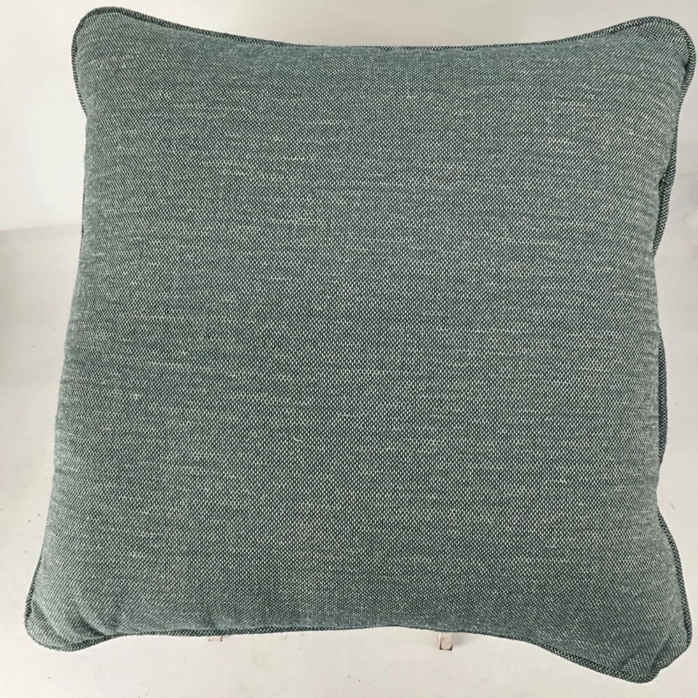 Pair 18 x 18 Overstuffed Large Geometric Patterned Tweed Throw accent Pillows